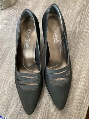Rose Petals by Walking Cradles Black Satin Pointed Toe Kitten Heels Size 9M